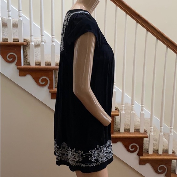 Embroidered mini dress/tunic - Picture 4 of 8